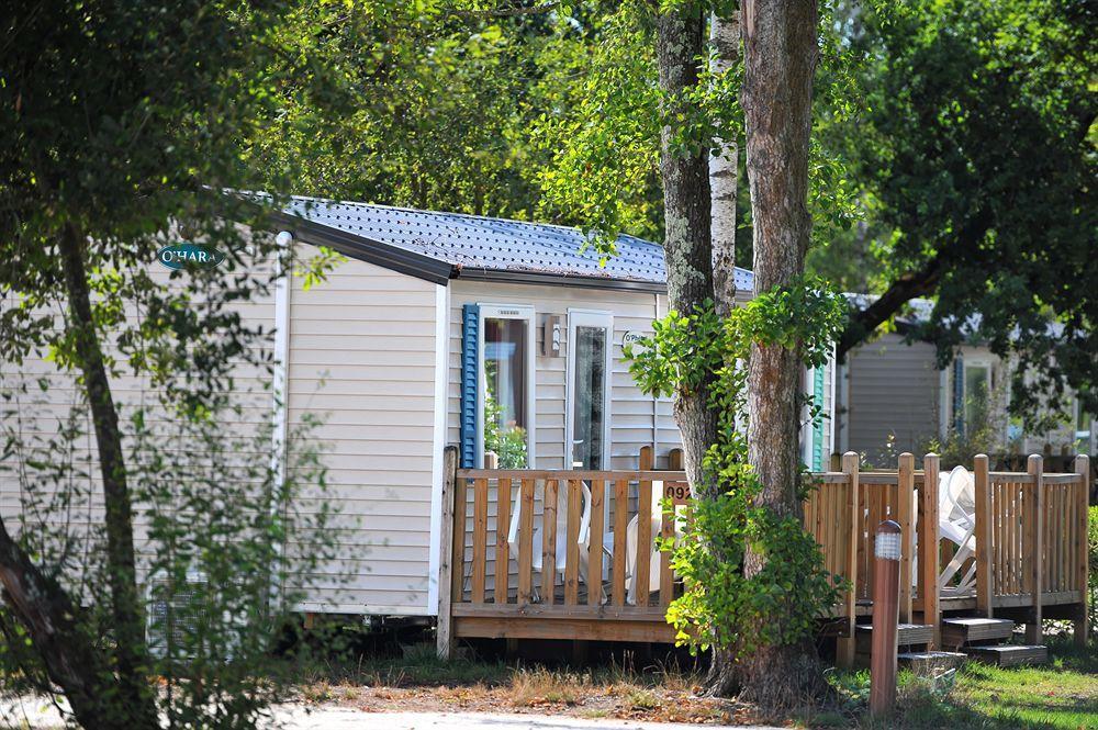 Le Village Du Lac Caravan Park Bruges Exterior photo