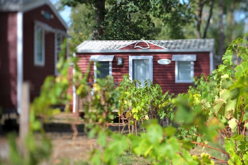 Le Village Du Lac Caravan Park Bruges Exterior photo
