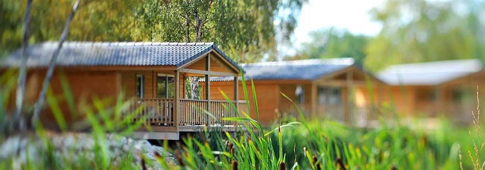 Le Village Du Lac Caravan Park Bruges Exterior photo